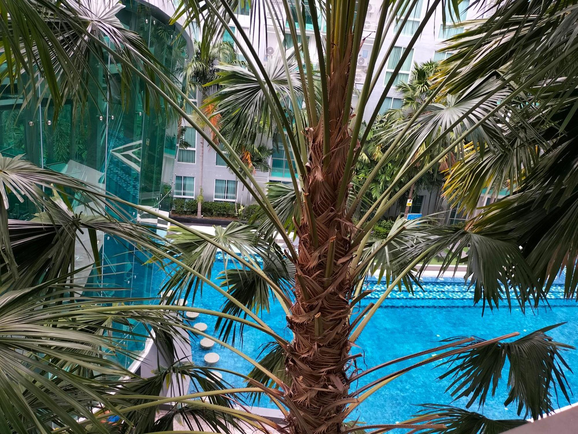 City Center Residents Pattaya Bagian luar foto