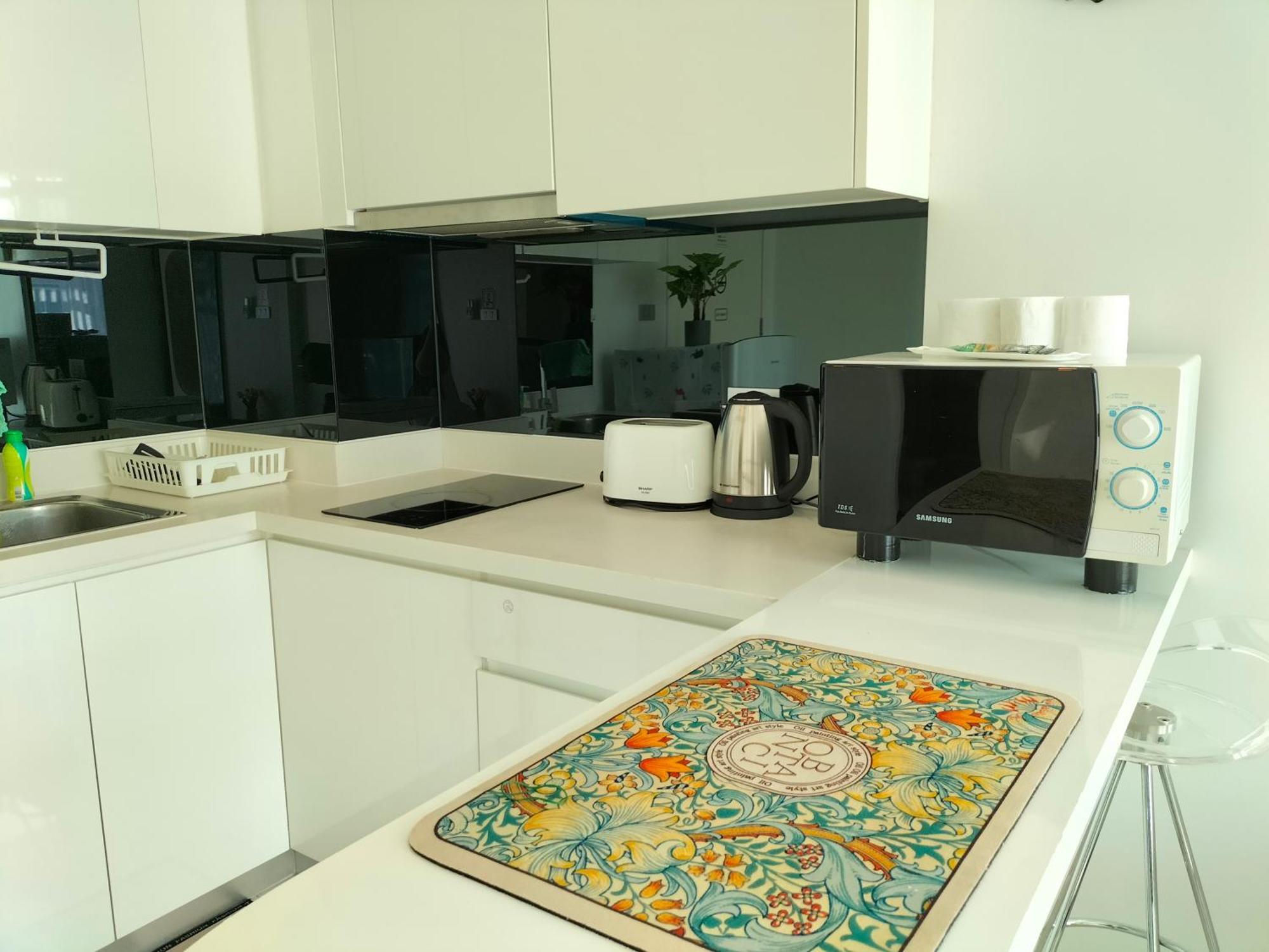 City Center Residents Pattaya Bagian luar foto