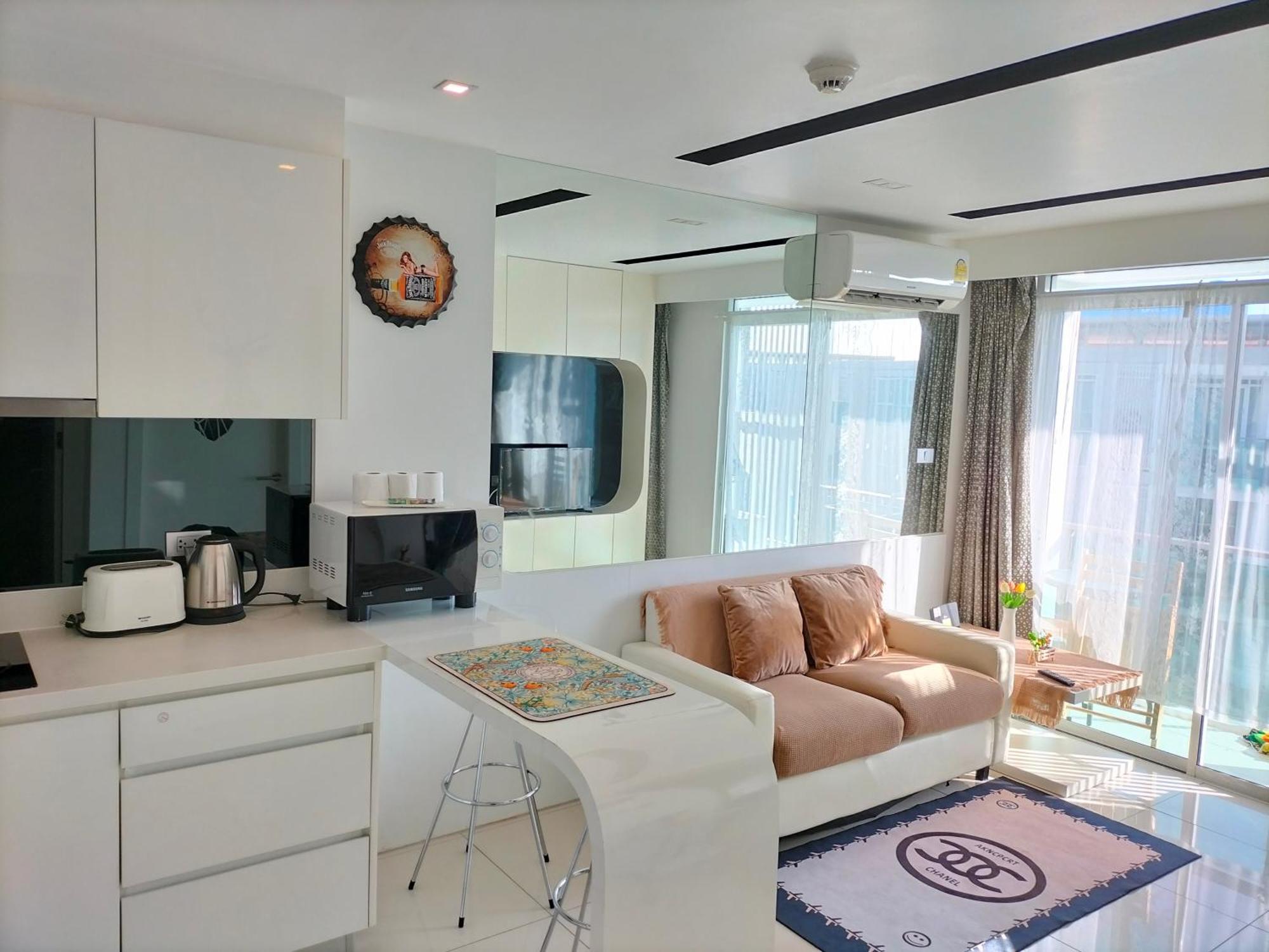 City Center Residents Pattaya Bagian luar foto