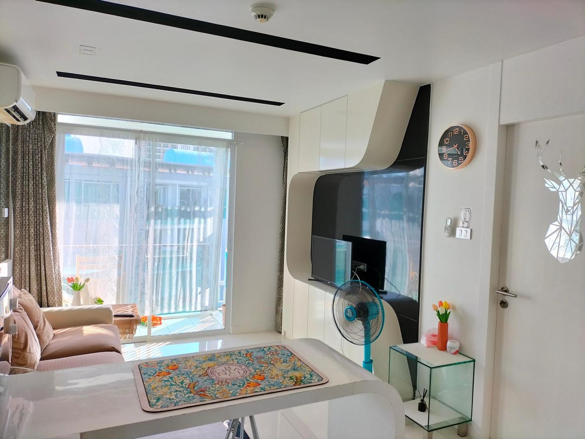 City Center Residents Pattaya Bagian luar foto