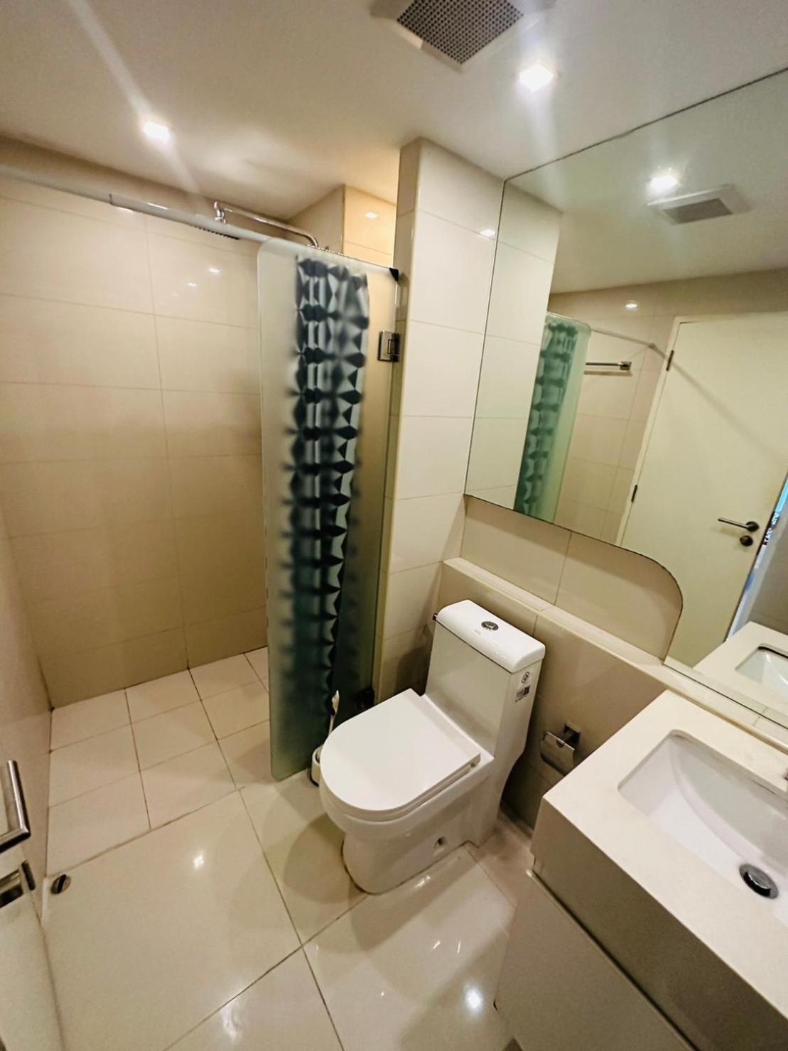 City Center Residents Pattaya Bagian luar foto