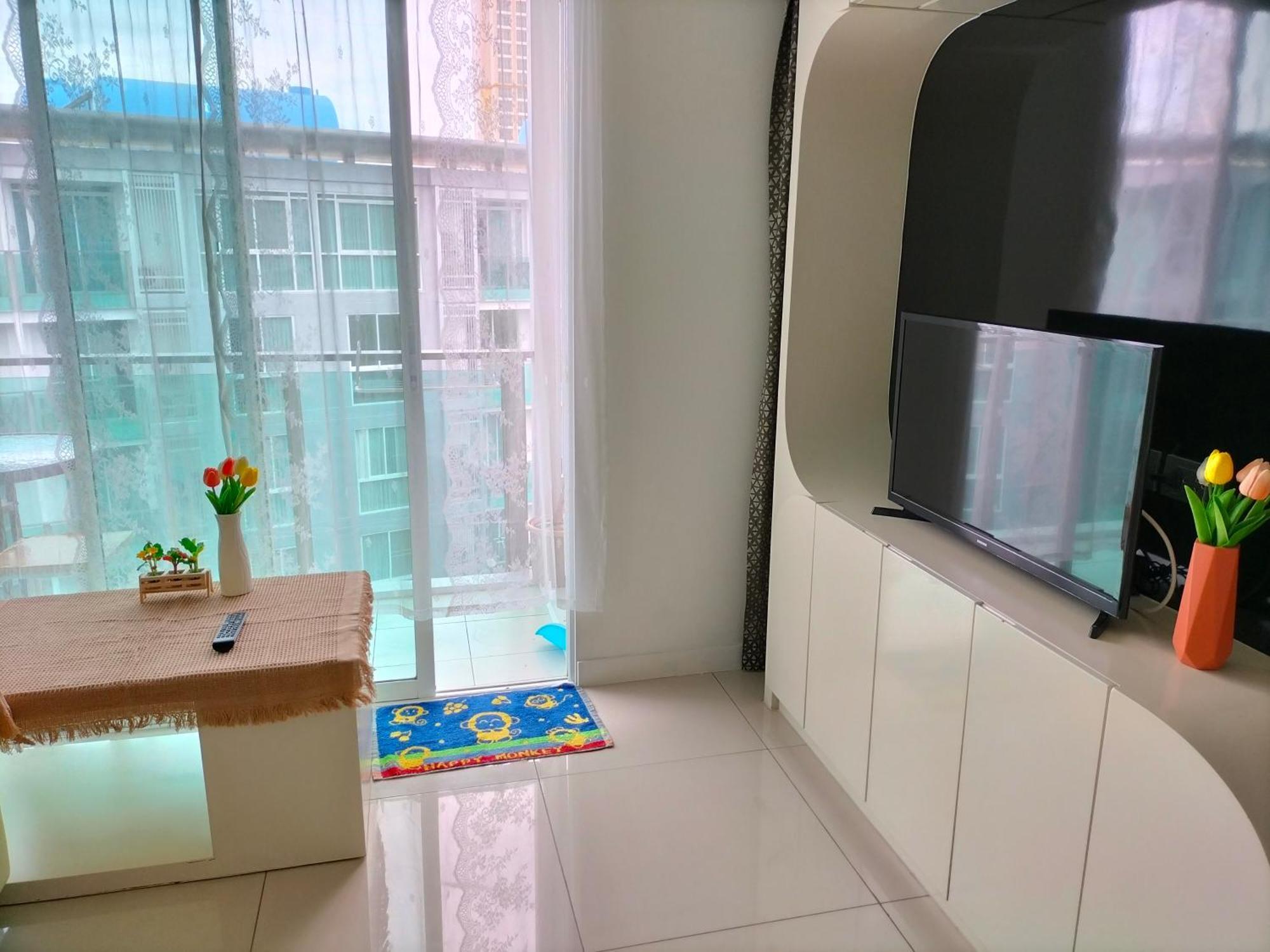 City Center Residents Pattaya Bagian luar foto