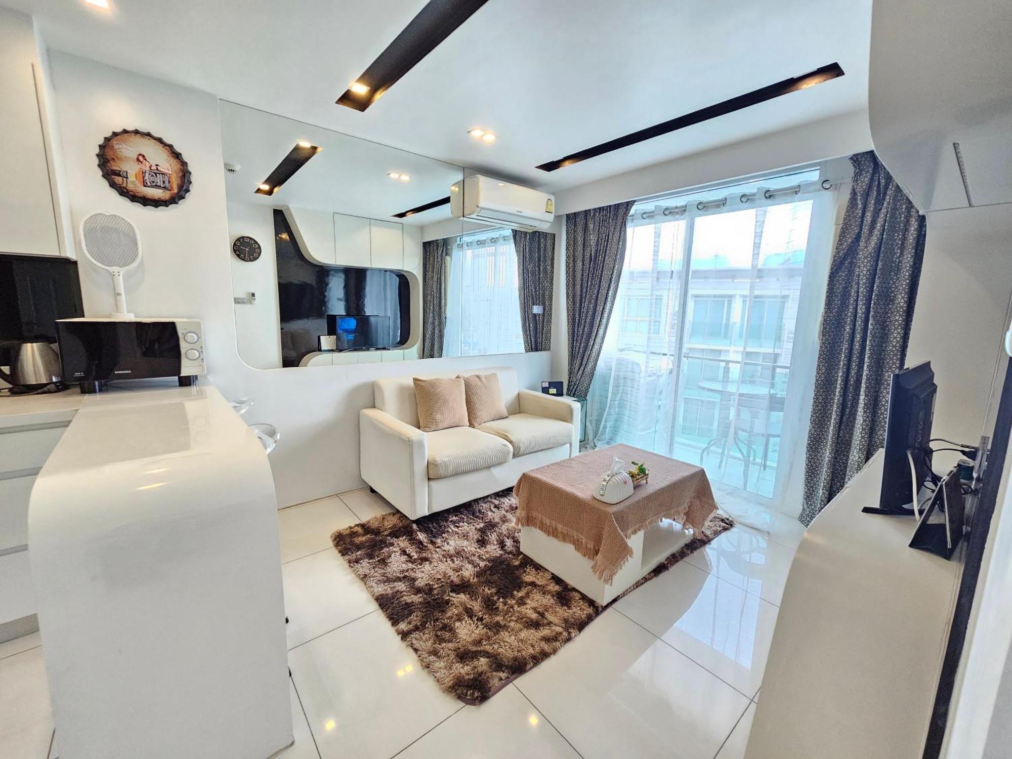 City Center Residents Pattaya Bagian luar foto