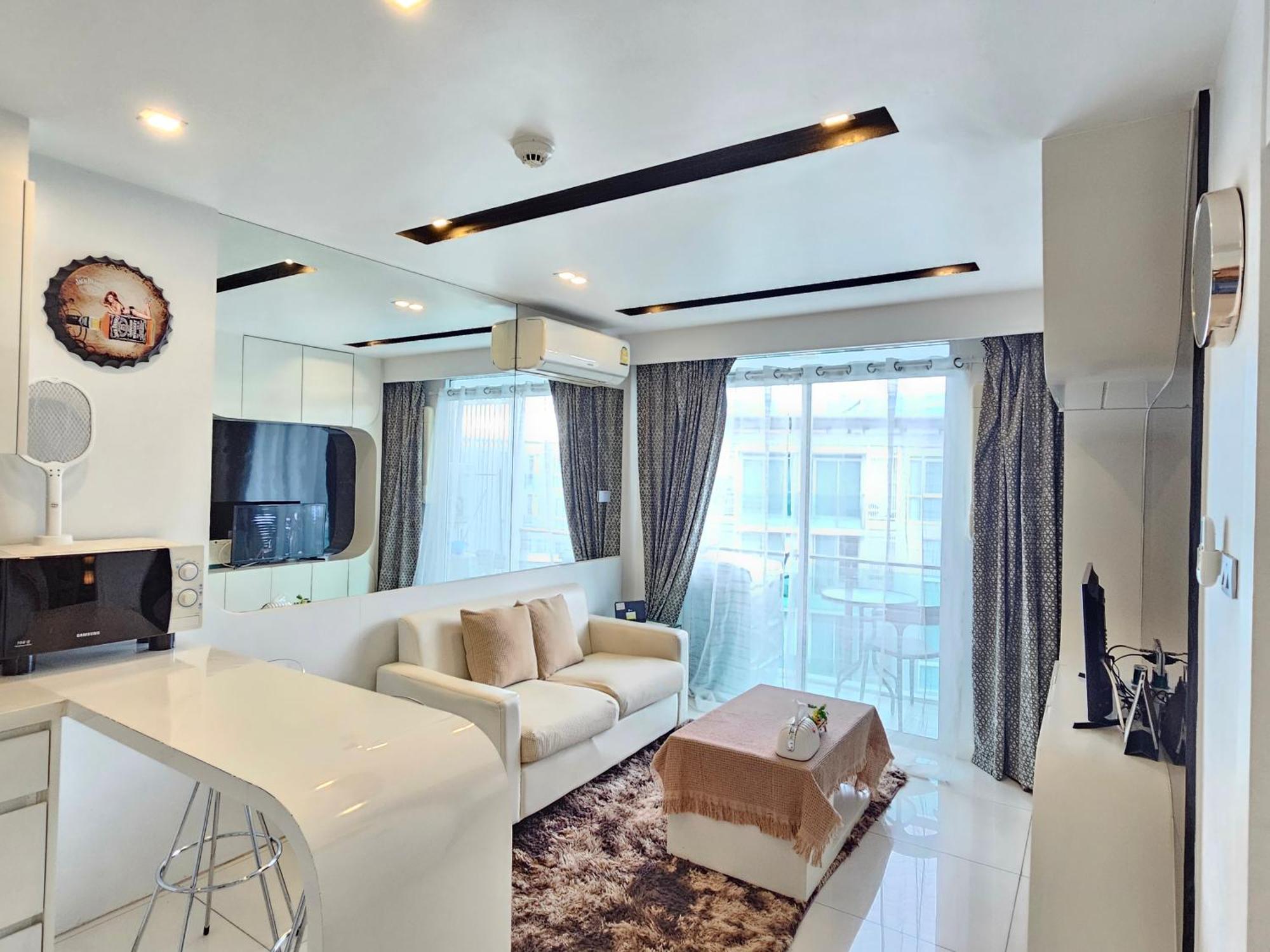 City Center Residents Pattaya Bagian luar foto